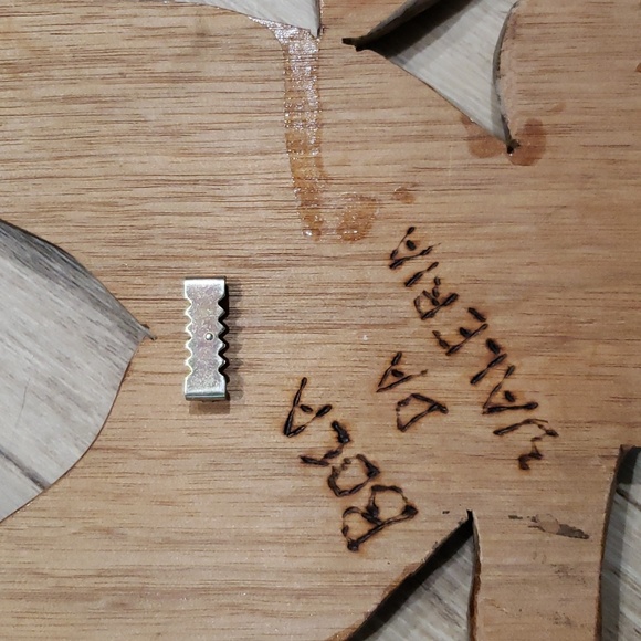 Vintage handcrafted Bird plaque. - Picture 2 of 3